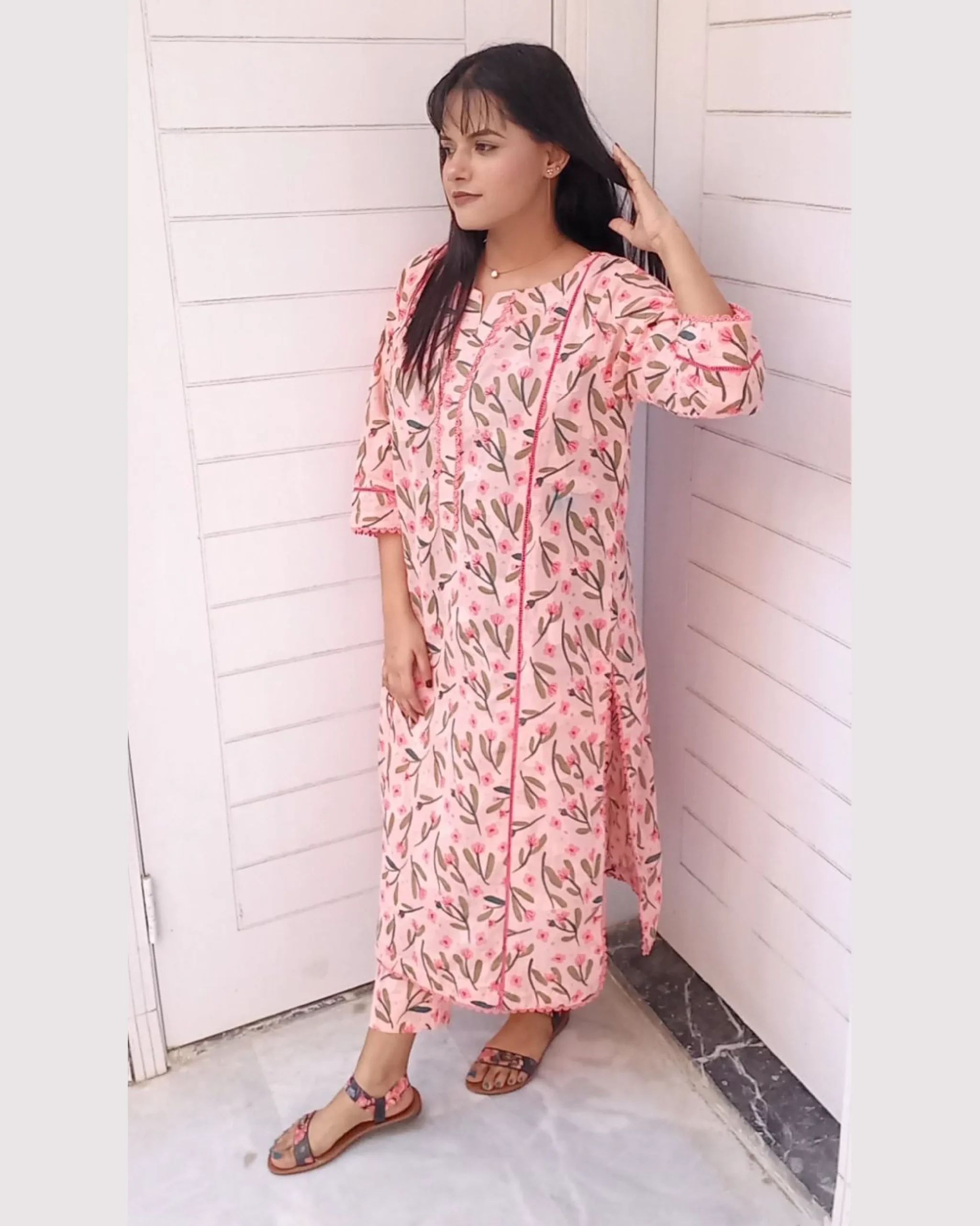 Blush Pink Floral Lawn Suit For Women Elegant Blush Pink Floral Lawn Suit For Women