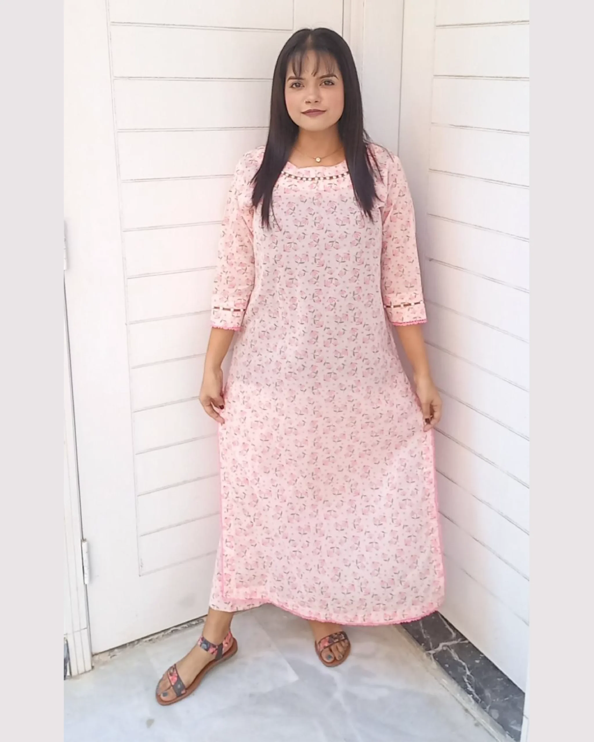 Soft Pink Floral Printed 2 Piece Lawn Suit For Women Elegant Soft Pink Floral Printed 2 Piece Lawn Suit For Women